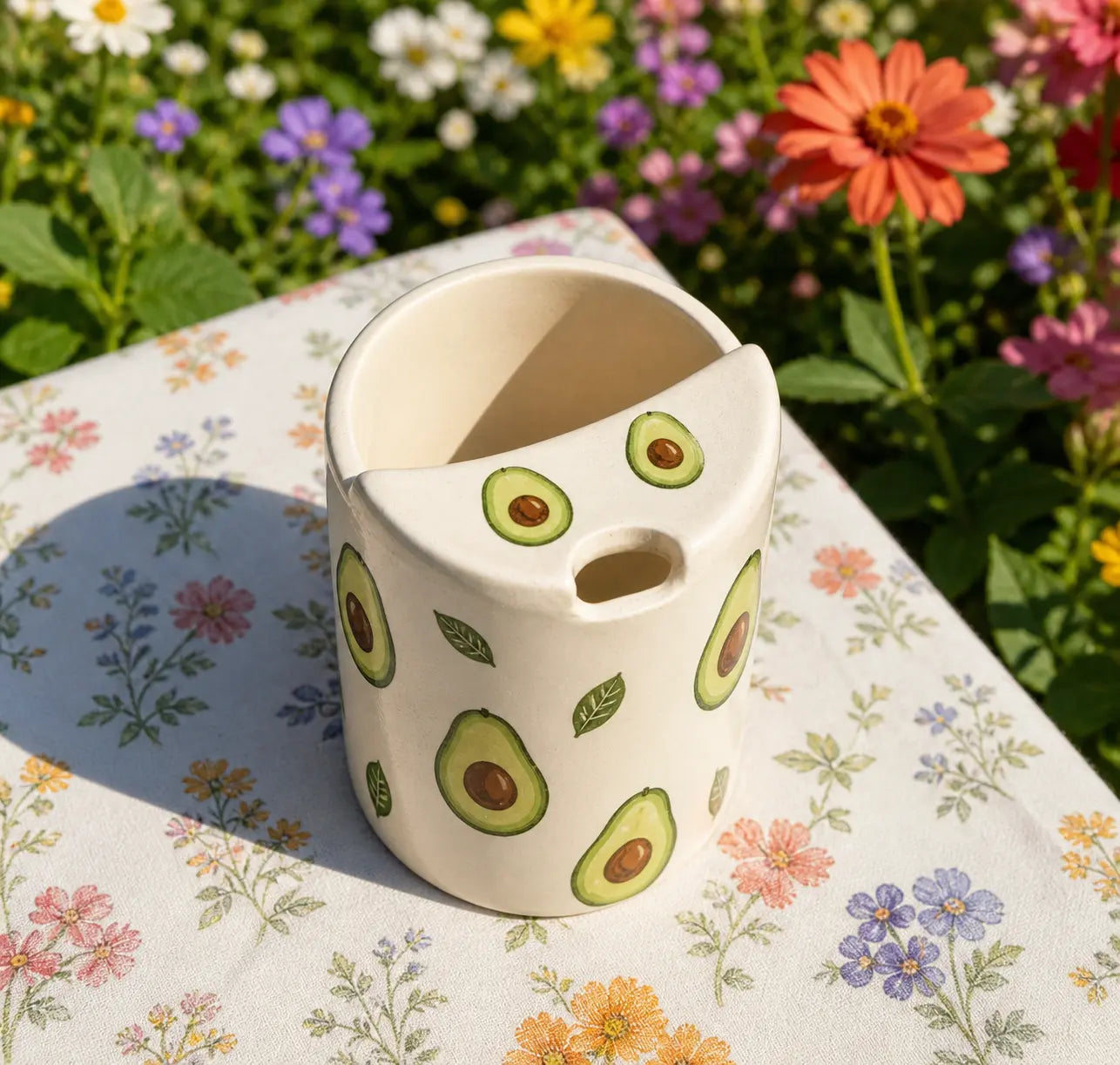 Avocado Ceramic Travel Mug – Handmade Cute Coffee Tumbler, Aesthetic Fruit Mug, Unique Gift Siporia