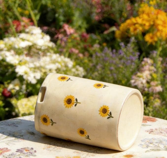 Sunflower Ceramic Travel Mug with Spout – Handmade Floral Coffee Tumbler, Leak-Free Sip Cup, Aesthetic Gift for Her