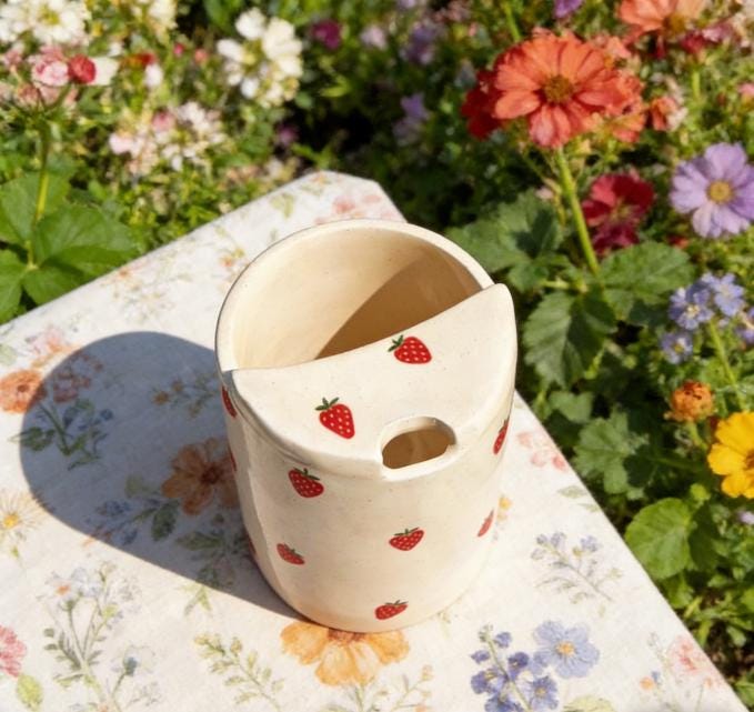 Strawberry Ceramic Travel Mug with Spout – Handmade Cute Coffee Tumbler, Leak-Free Sip Cup, Aesthetic Gift for Her