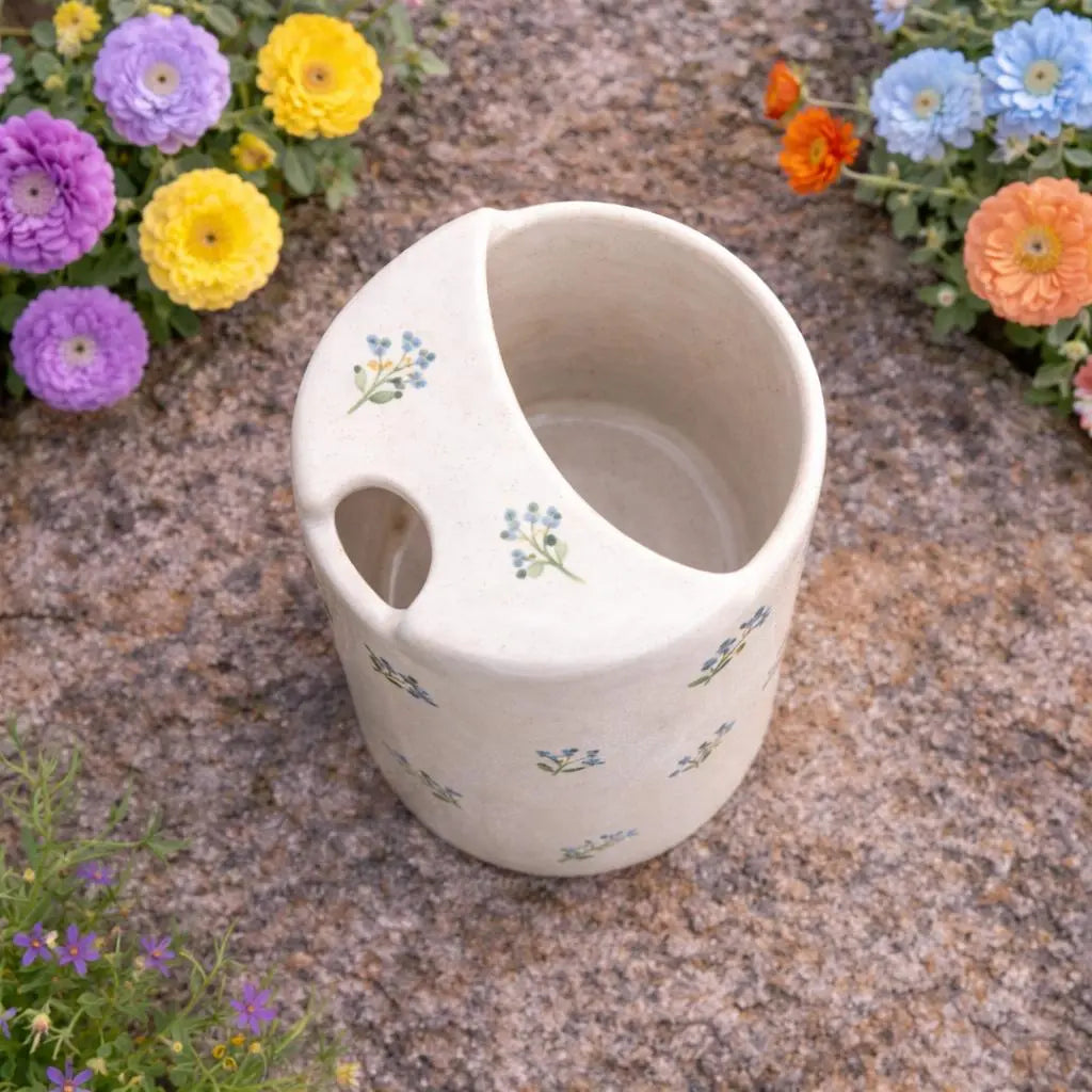 Handmade Minimal Floral Ceramic Mug – Soft Aesthetic Coffee Cup, Cozy Tea Mug Siporia